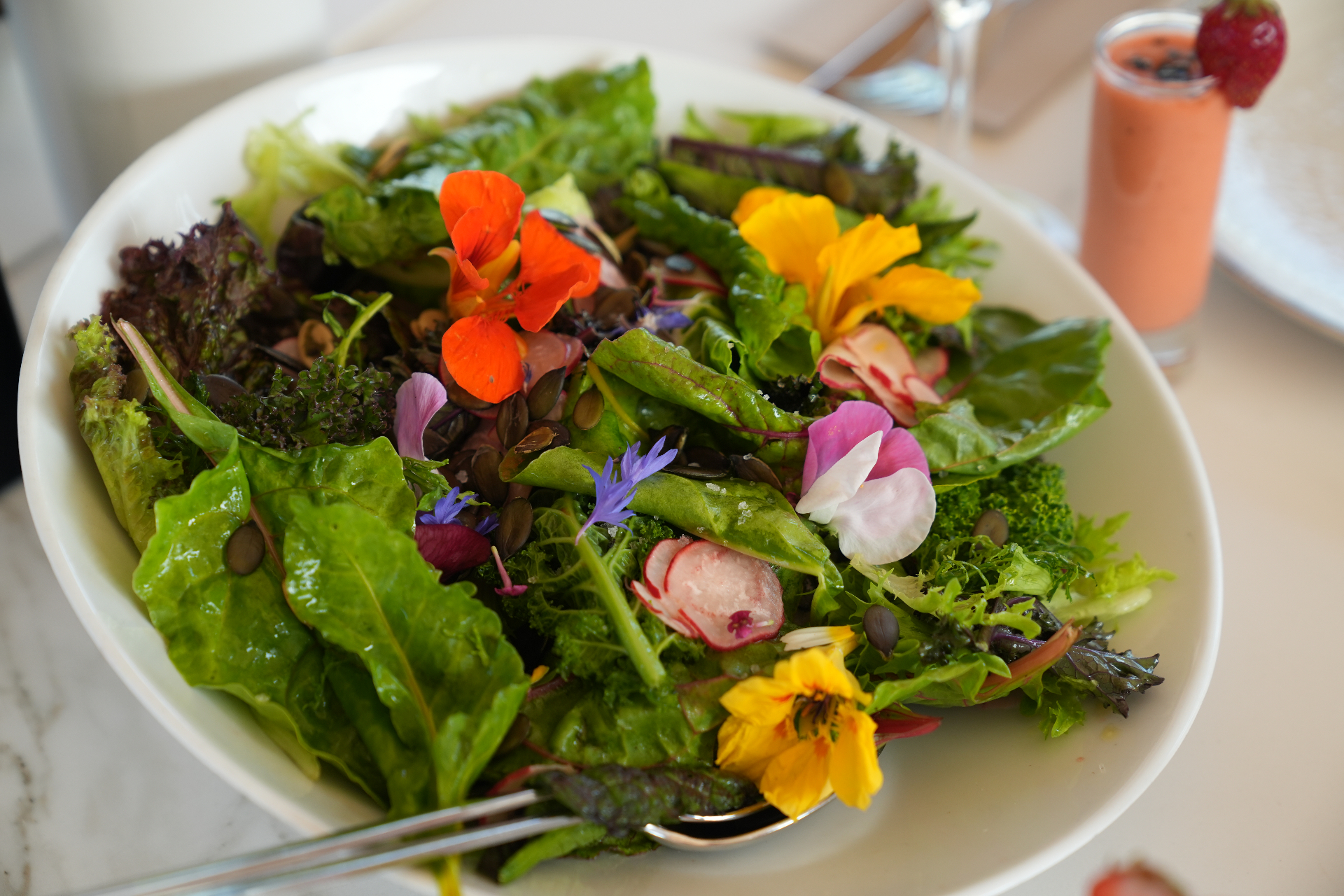 Garden salad with edible flowers
